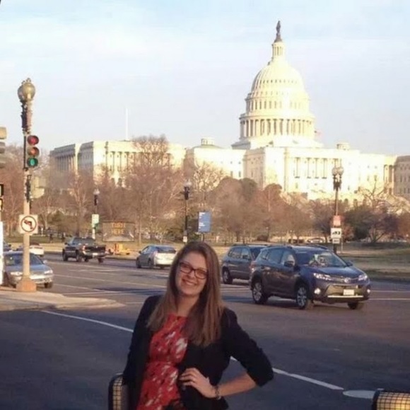 Meet your Posher, Katie - Picture 1 of 1